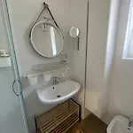 公寓 At The Burkulis' *