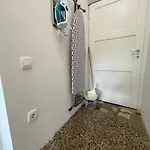 公寓 At The Burkulis' *