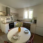 公寓 At The Burkulis'