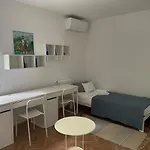 At The Burkulis' 公寓 卢布尔雅那