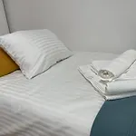 公寓 At The Burkulis' *