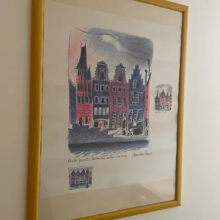 At The Burkulis' 公寓