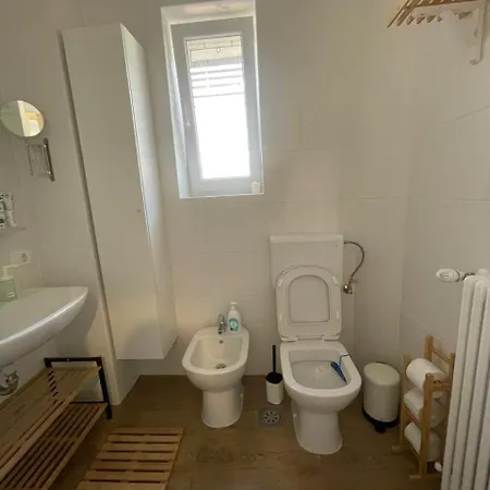 At The Burkulis' * Λιουμπλιάνα