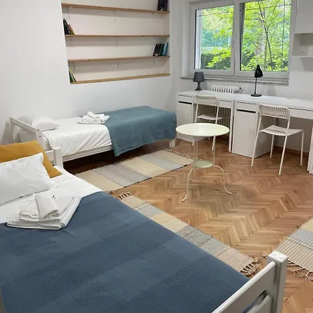 At The Burkulis' * Λιουμπλιάνα