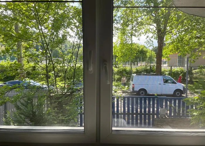 At The Burkulis' 아파트 *