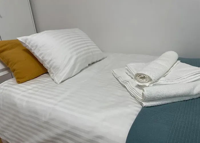 شقة At The Burkulis' *